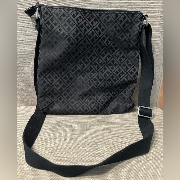 Tommy Hilfiger Bag - Picture 2 of 5